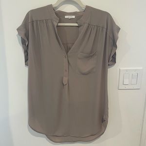 Pleione Solid Pocket short sleeve draped Shirt